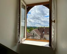 France Burgundy Escolives-Sainte-Camille vacation rental compare prices direct by owner 18727455