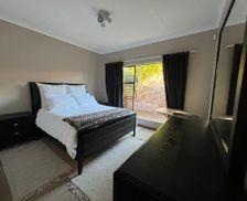 South Africa Gauteng Roodepoort vacation rental compare prices direct by owner 35458732