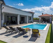 Croatia Istria Pula vacation rental compare prices direct by owner 11451035