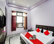 India Uttar Pradesh Chinhat vacation rental compare prices direct by owner 26074133