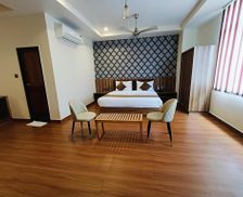 India Rajasthan Udaipur vacation rental compare prices direct by owner 35409936