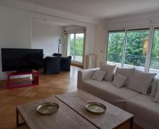 France Ile de France Neuilly-sur-Seine vacation rental compare prices direct by owner 33636497