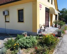 Slovenia Dolenjska (Lower Carniola) Straža vacation rental compare prices direct by owner 28260369