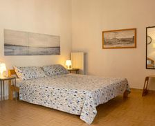 Italy Procida Island Pozzuoli vacation rental compare prices direct by owner 35929067