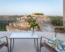 Italy Sicily Ragusa vacation rental compare prices direct by owner 26668754