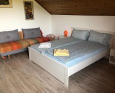 Slovakia Banskobystrický kraj Horná Mičiná vacation rental compare prices direct by owner 13566201