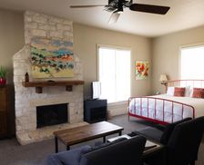 United States Texas Kyle vacation rental compare prices direct by owner 19234791