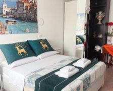 Italy Veneto Mestre vacation rental compare prices direct by owner 24690349