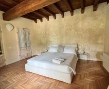 Italy Lombardy Salò vacation rental compare prices direct by owner 26805956