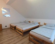 Poland Swietokrzyskie Miedzierza vacation rental compare prices direct by owner 13607482