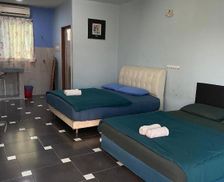 Malaysia Johor Parit Raja vacation rental compare prices direct by owner 29488429