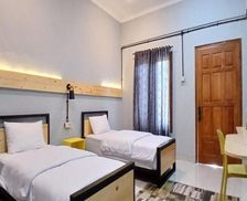 Indonesia Yogyakarta Province Wonosari vacation rental compare prices direct by owner 35329636