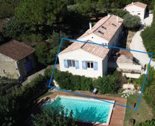 France Languedoc-Roussillon Saint-Julien-de-Peyrolas vacation rental compare prices direct by owner 35376636