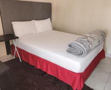 South Africa North West Mahikeng vacation rental compare prices direct by owner 28028807