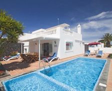 Spain Lanzarote Puerto del Carmen vacation rental compare prices direct by owner 5050251