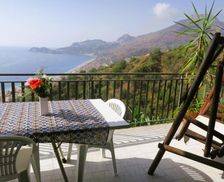 Italy Sicily Letojanni vacation rental compare prices direct by owner 29315106