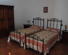 Italy Campania Cusano Mutri vacation rental compare prices direct by owner 28971855