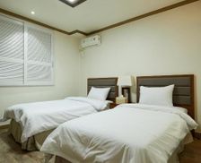South Korea Jeollabuk-Do Buan vacation rental compare prices direct by owner 28295469