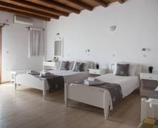 Greece Paros Logaras vacation rental compare prices direct by owner 16171442