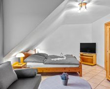 Germany Baden-Württemberg Ludwigshafen vacation rental compare prices direct by owner 33006798