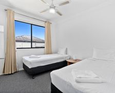 Australia Queensland Loganlea vacation rental compare prices direct by owner 18389375