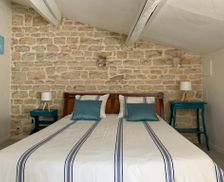 France Deux-Sèvres Cramchaban vacation rental compare prices direct by owner 18841543