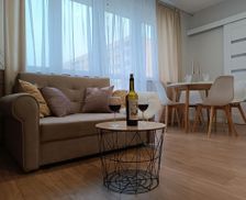 Poland Lodz Łódź vacation rental compare prices direct by owner 28319151