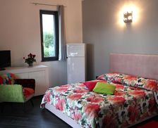 Italy Liguria Vezzi Portio vacation rental compare prices direct by owner 14530831