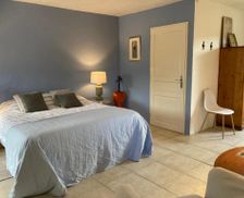 France Auvergne Couleuvre vacation rental compare prices direct by owner 35463048