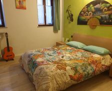 Italy Lombardy Gavirate vacation rental compare prices direct by owner 13993836