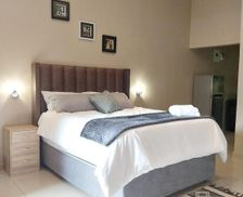 South Africa North West Zeerust vacation rental compare prices direct by owner 35490606