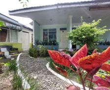 Indonesia Sumatra Pematangsiantar vacation rental compare prices direct by owner 35136297