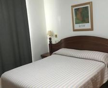 Spain Galicia Rianjo vacation rental compare prices direct by owner 14030176