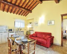 Italy Tuscany Castiglion Fiorentino vacation rental compare prices direct by owner 24761812