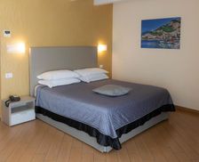 Italy Lazio Fiumicino vacation rental compare prices direct by owner 18193356