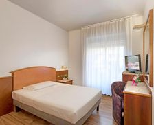 Italy Lombardy Saronno vacation rental compare prices direct by owner 13684045