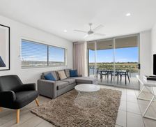 Australia Queensland Kawana Waters vacation rental compare prices direct by owner 35455020