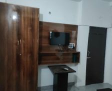 India Bihar Dīgha vacation rental compare prices direct by owner 27719000
