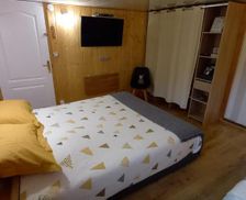 France Auvergne Massiac vacation rental compare prices direct by owner 27058061
