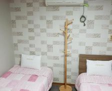 South Korea Jeollanam-Do Yeosu vacation rental compare prices direct by owner 35478925