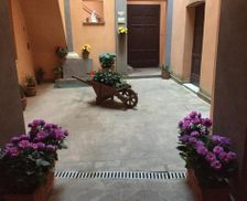Italy Umbria Spello vacation rental compare prices direct by owner 26686600