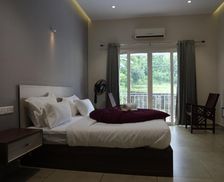 India Kerala Athirappilly vacation rental compare prices direct by owner 35536693