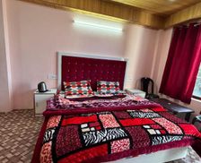 India Himachal Pradesh Mai Jūbar vacation rental compare prices direct by owner 35410236