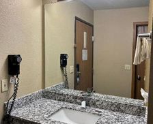 United States Missouri Platte City vacation rental compare prices direct by owner 12982371