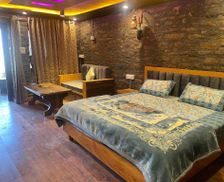 India Uttarakhand Pauri vacation rental compare prices direct by owner 35516531