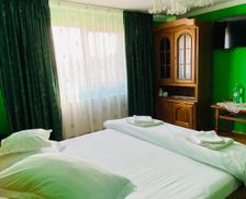 Romania Gorj Baia de Fier vacation rental compare prices direct by owner 13818612