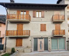 Italy Lombardy Rovetta vacation rental compare prices direct by owner 35163026