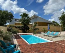 Curaçao  Willemstad vacation rental compare prices direct by owner 24915365