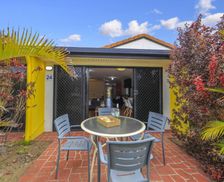 Australia Queensland Elliott Heads vacation rental compare prices direct by owner 29413991