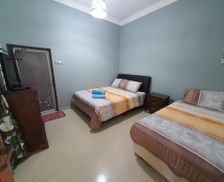 Malaysia Kelantan Pasir Puteh vacation rental compare prices direct by owner 28662777